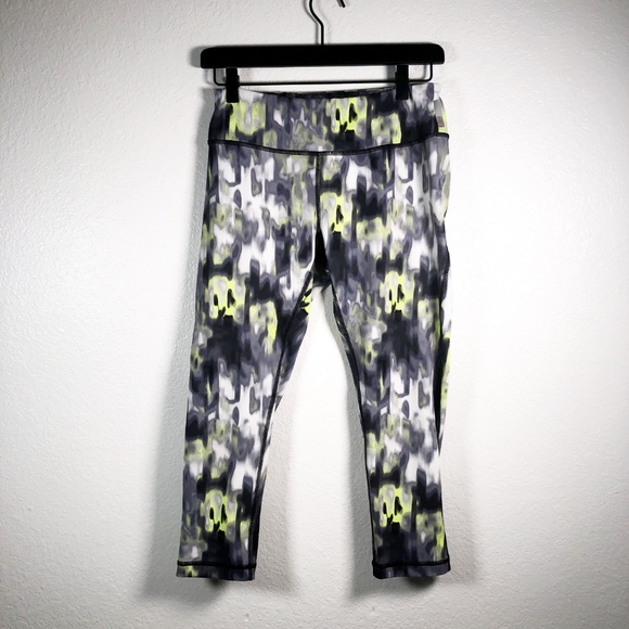 Zella | Tie-Dye Capris Leggings - Picture 2 of 7
